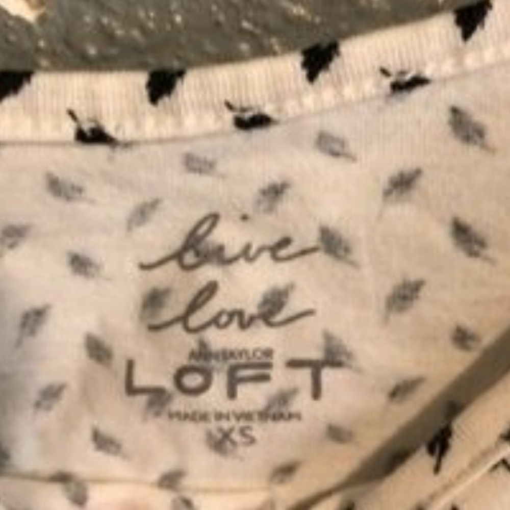 LOFT leaves cami tank top EUC - Picture 4 of 4